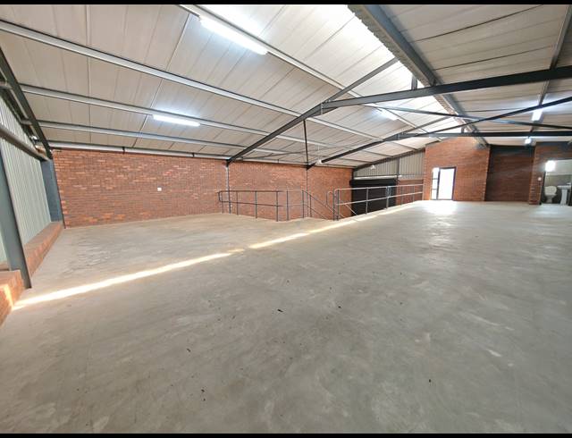 250M² WAREHOUSE TO LET IN ORMONDE